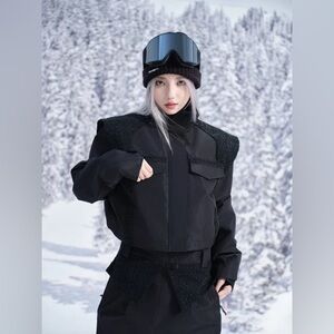ISEE MIGGA Avant-garde TEFLON Ski Chanel Style Jacket Black